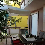 Leona Ferienhaus Vir