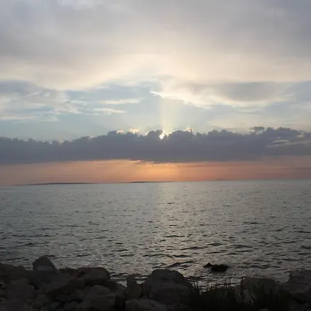 Leona Dom wakacyjny Vir