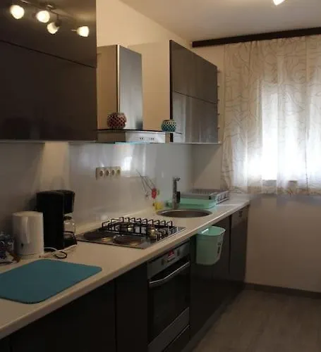 Leona Dom wakacyjny *